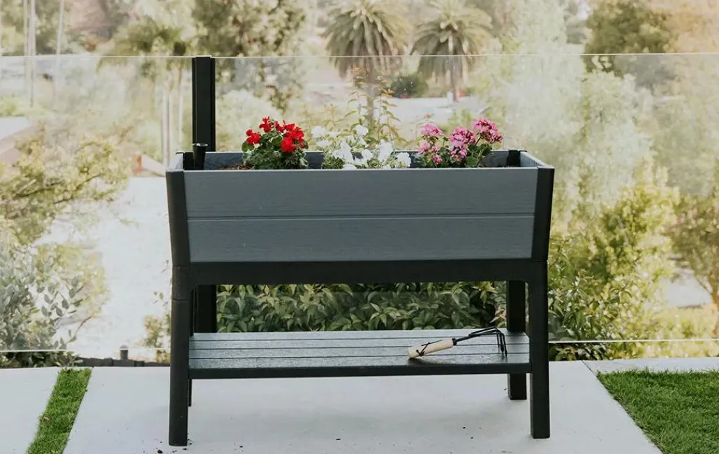 Garden Beds>Keter Darwin 29 Gallon Elevated Garden Bed - Graphite
