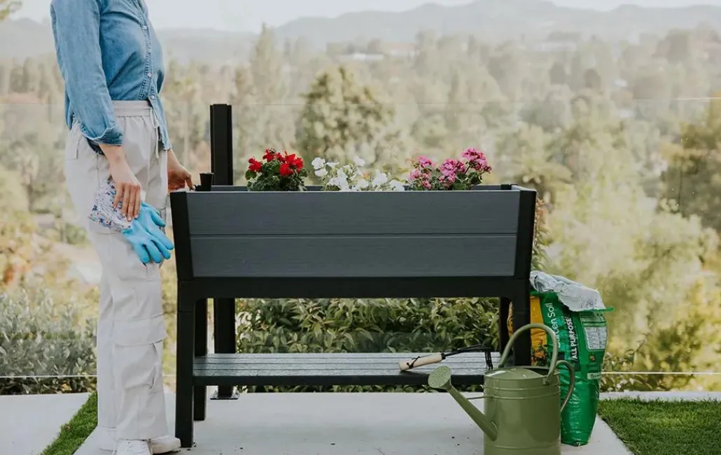 Garden Beds>Keter Darwin 29 Gallon Elevated Garden Bed - Graphite