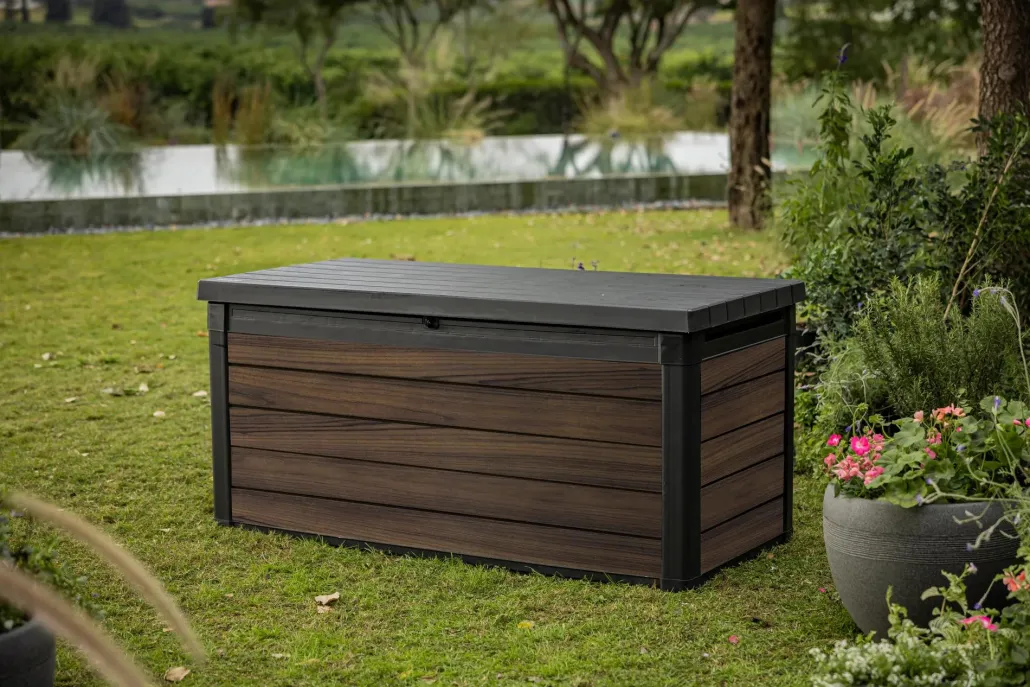 Large Deck Boxes>Keter Signature 150 Gallon Deck Box - Rosewood Brown