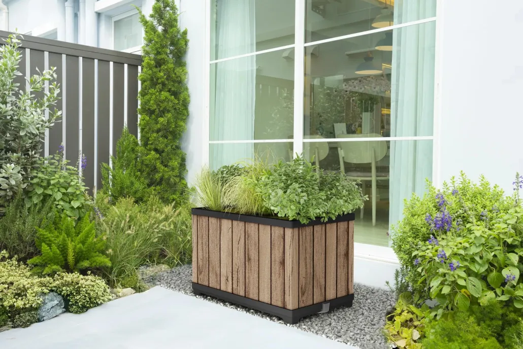 Planters>Keter Signature Rectangular Planter - Pine Brown