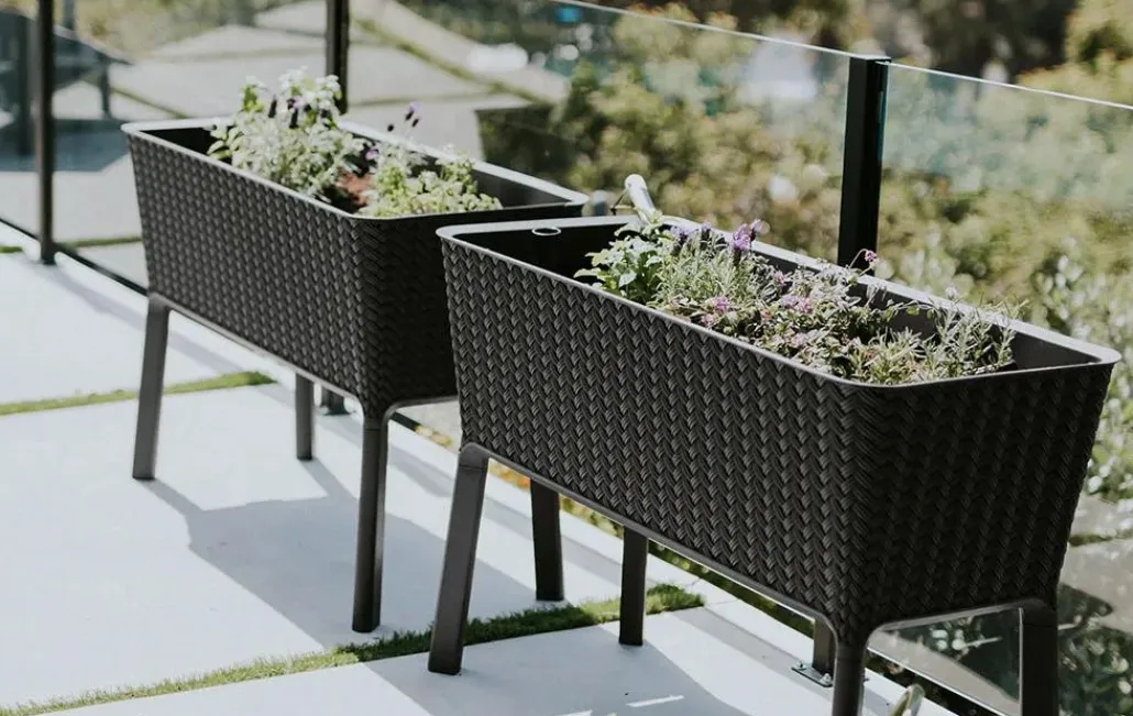 Garden Beds>Keter Splendor 31.7 Gallon Elevated Garden Bed - Graphite