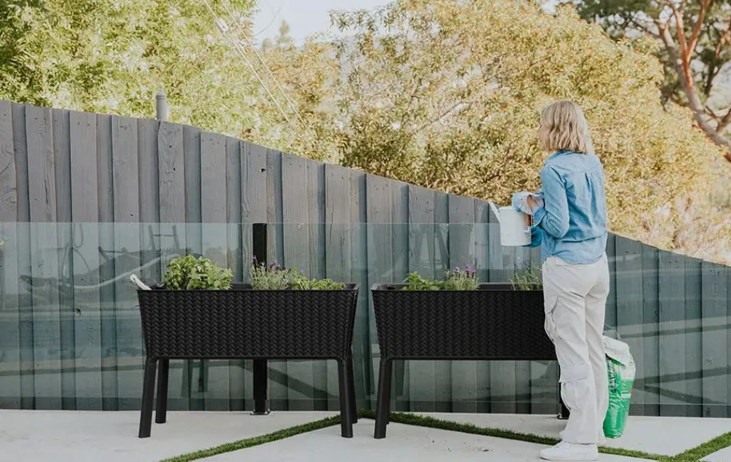 Garden Beds>Keter Splendor 31.7 Gallon Elevated Garden Bed - Graphite